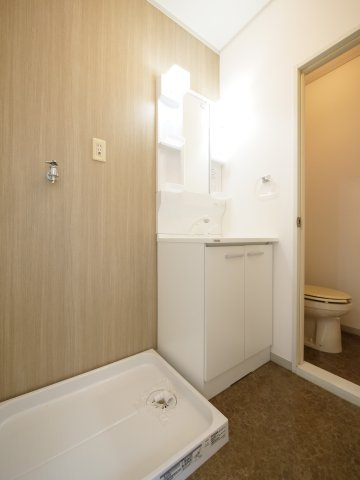 ラディッシュタウン撫川 Bの洗面所