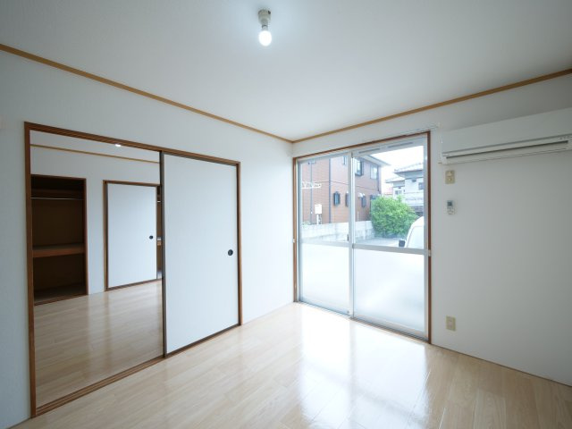 ラディッシュタウン撫川 Bの居間・リビング