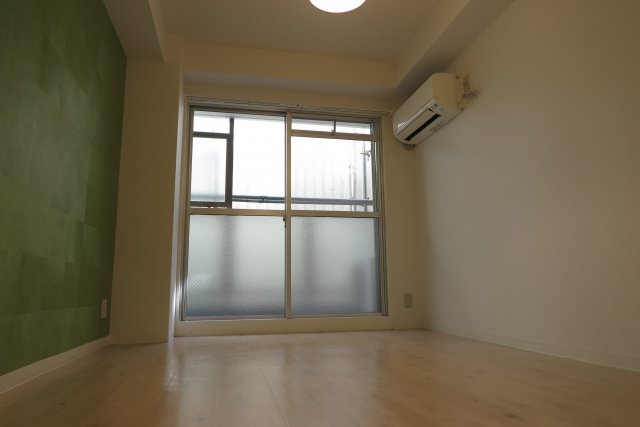 レガーレ大正の洋室