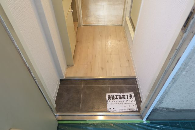 レガーレ大正の玄関