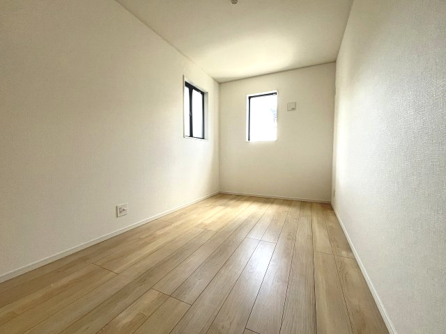 【子供部屋】 | 春日市一の谷1丁目第8　4号棟（全4棟）【仲介手数料無料・0円】 | 現地写真。