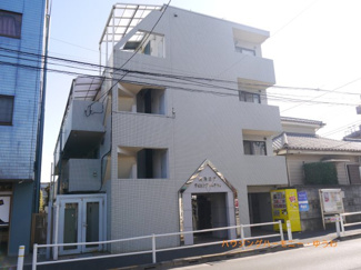 【外観】 | 穏やかな風と陽光を導き、プライバシーに配慮された設計プランを採用し、居住性を一段と心地よいものにしています。