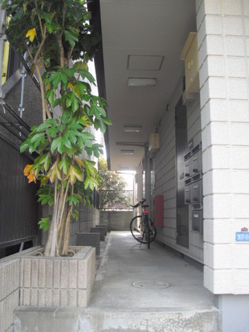 メゾンＫのロビー|１Ｆ共用廊下