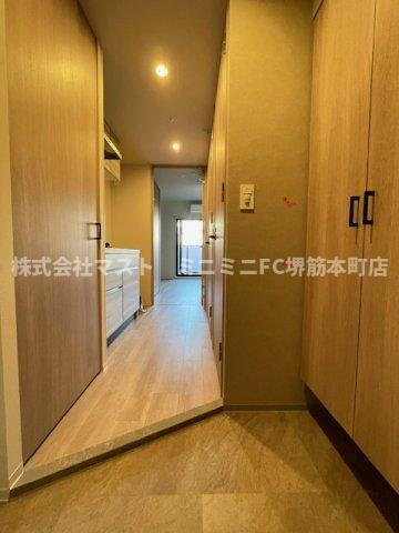 大阪市東成区東中本２丁目の賃貸マンションの玄関