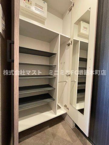 大阪市東成区東中本２丁目の賃貸マンションの収納