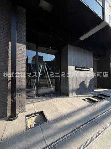 大阪市東成区東中本２丁目の賃貸マンションのエントランス