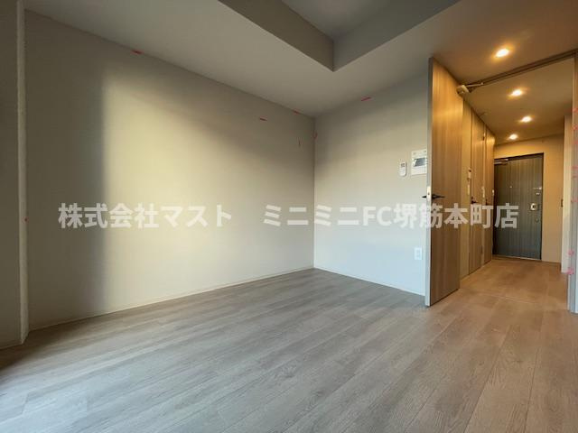 大阪市東成区東中本２丁目の賃貸マンションの洋室