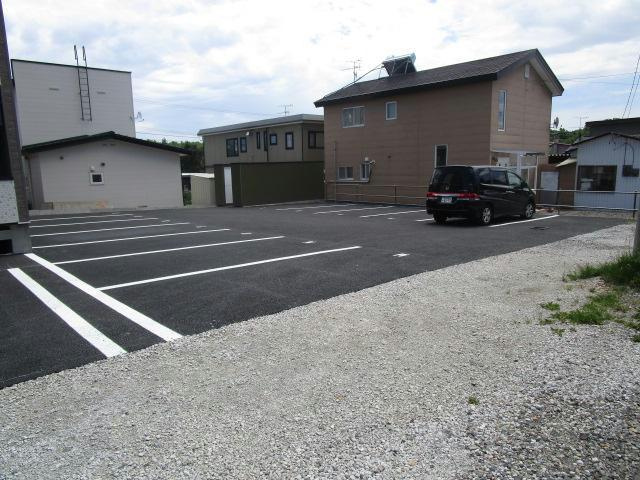 シロンの駐車場
