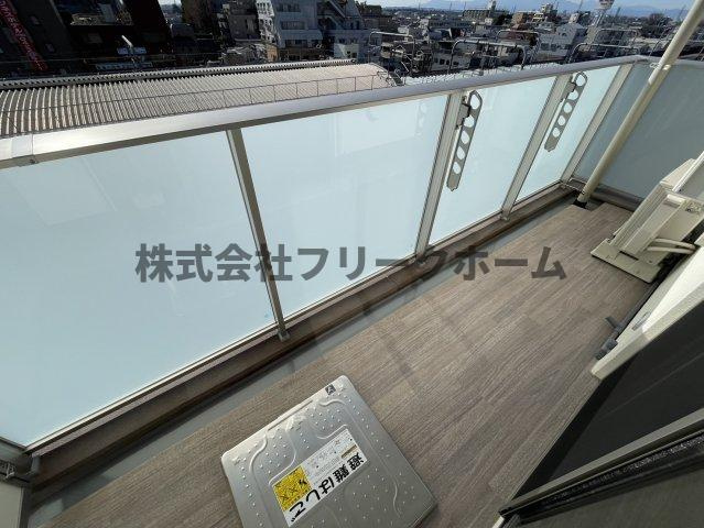 武蔵野市境２丁目の賃貸マンションのバルコニー