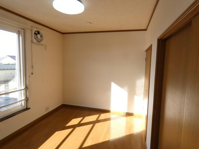 ハイツシバキの洋室