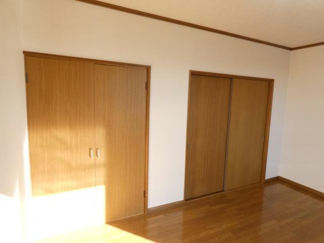 ハイツシバキの洋室