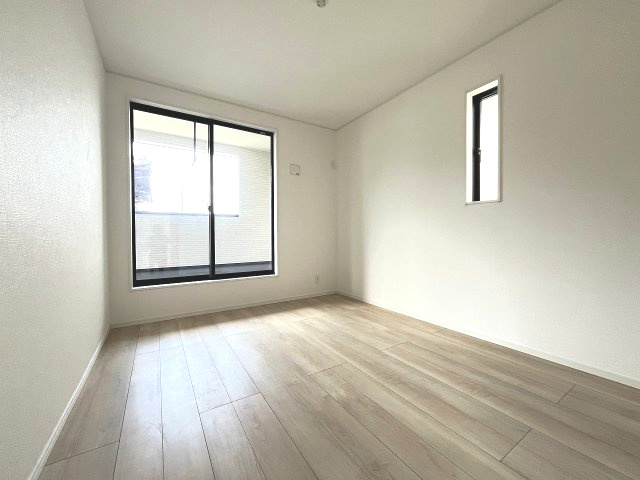 【子供部屋】 | 春日市一の谷1丁目第8　3号棟（全4棟）【仲介手数料無料・0円】 | 現地写真。