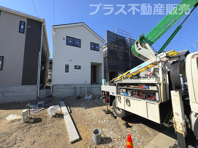 【外観】 | 春日市一の谷1丁目第8　3号棟（全4棟）【仲介手数料無料・0円】 | 現地写真。プラス不動産販売なら、現場の全ての棟をまとめてご見学頂けます。