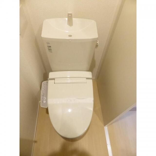 川崎市麻生区高石５丁目のアパートのトイレ