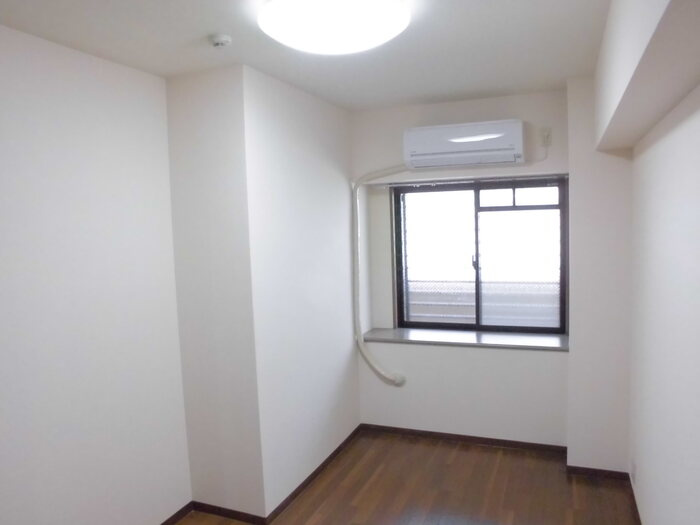 プラザハイツ二ツ屋F棟の居間・リビング