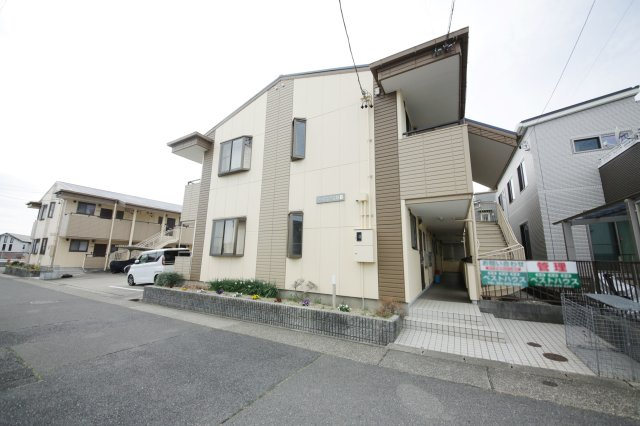 アーバニア武路Ｂ棟のエントランス