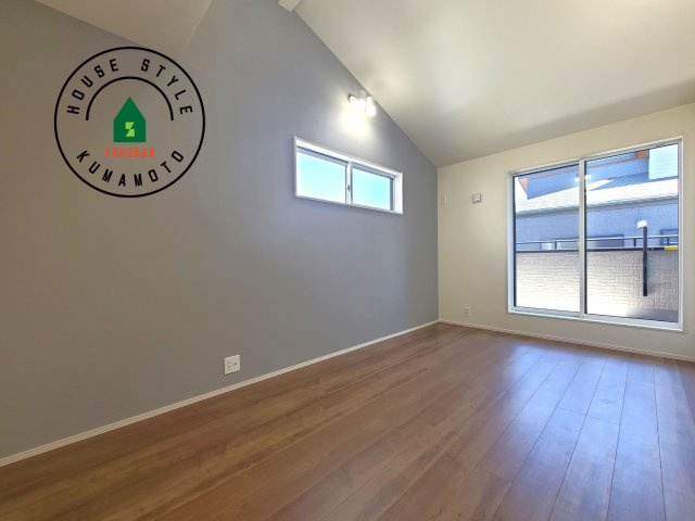 合志市豊岡第4-1棟(1号棟)の内観：施工例|主寝室には収納力に優れたクローゼットがありますので、お部屋もすっきり片付きます。