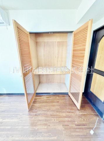 西東京市芝久保町３丁目の賃貸マンションの収納