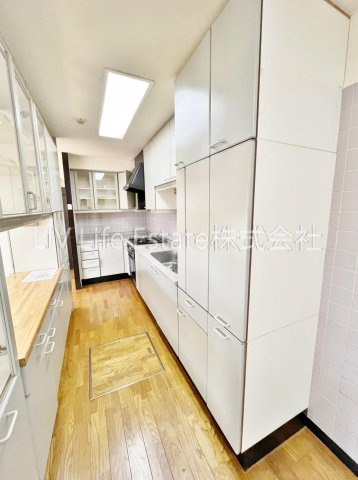 西東京市芝久保町３丁目の賃貸マンションのキッチン