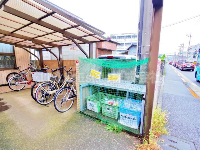 西東京市芝久保町３丁目の賃貸マンション