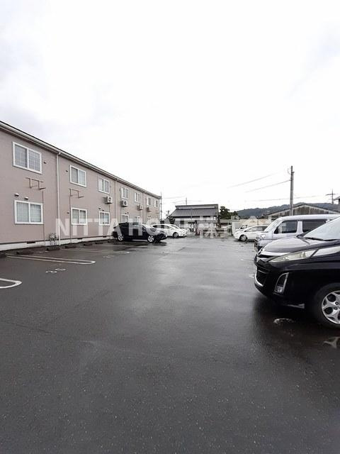 フレーズＡの駐車場|駐車場は２台駐車可能です○