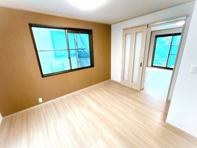 小山市中久喜5丁目のキッチン|リフォーム済みの心地よい空間で、家族との食事や団らんをゆったり楽しめます。