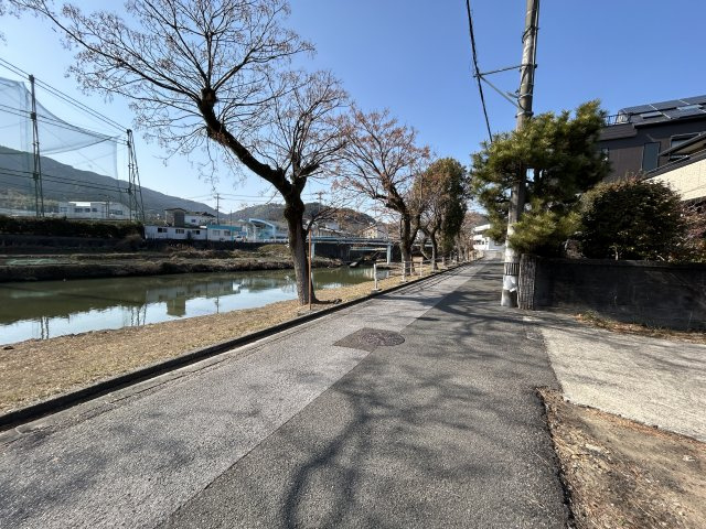高知市南竹島町　売地の前面道路含む現地写真|南側前面道路