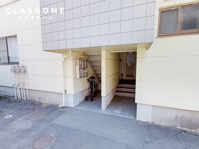 ダイアローグ B棟のエントランス
