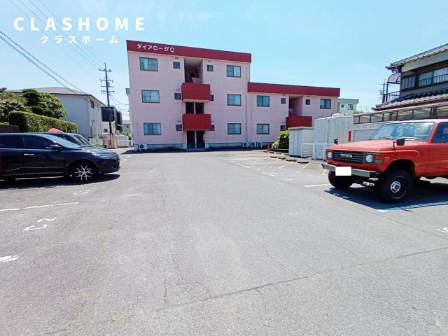 ダイアローグ B棟　　 刈谷市近郊の賃貸はクラスホーム刈谷店の駐車場