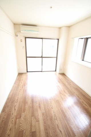 エンブレムⅯの居間・リビング