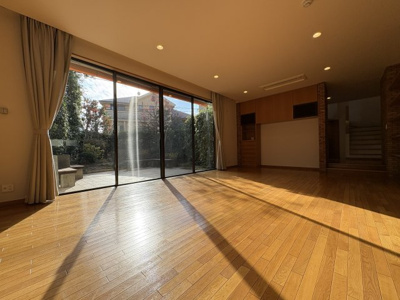 【居間・リビング】 | 世田谷区成城２丁目戸建