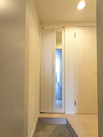 ハーモニーテラス生駒町Ⅱの玄関