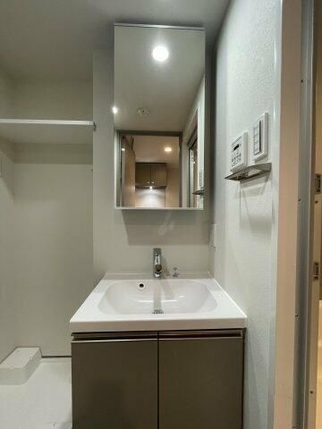 ＳＹＦＯＲＭＥ　ＫＯＭＡＧＯＭＥⅡの独立洗面台