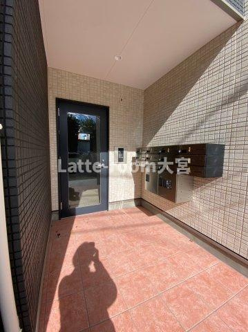 ウエストガーデン大和田１０１のエントランス