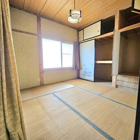 桐生市川内町3丁目698-3の和室