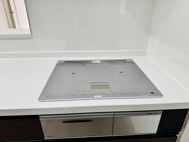 八王子市　石川町　新築一戸建て　７期のキッチン|～ＩＨコンロは、小さいお子様やご老人がいらっしゃるご家庭におススメ～