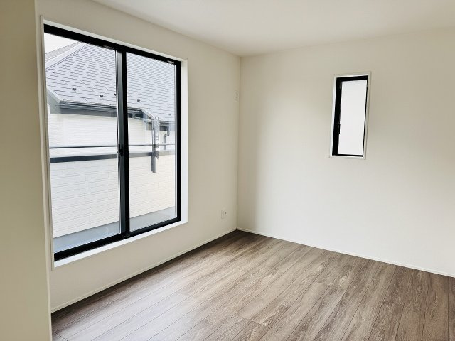 八王子市　石川町　新築一戸建て　７期の子供部屋|～2階6.75帖の洋室　2面採光で明るく風通しの良いお部屋です～