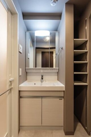 アーデル浮間舟渡の独立洗面台