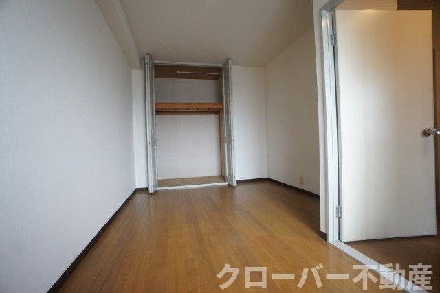 ニューセンチュリーの居間・リビング