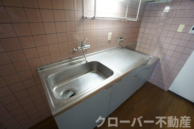 ニューセンチュリーのキッチン