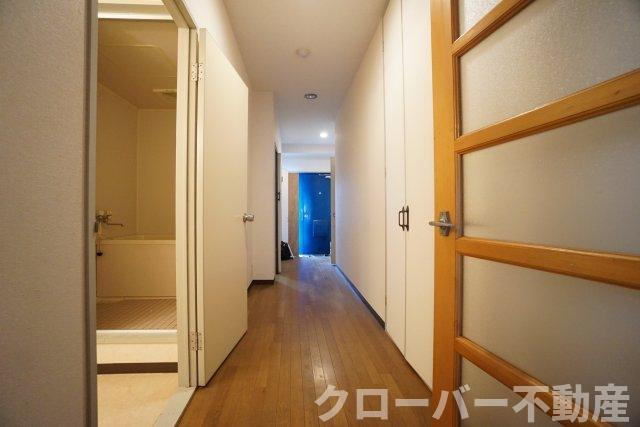 ニューセンチュリーの内装