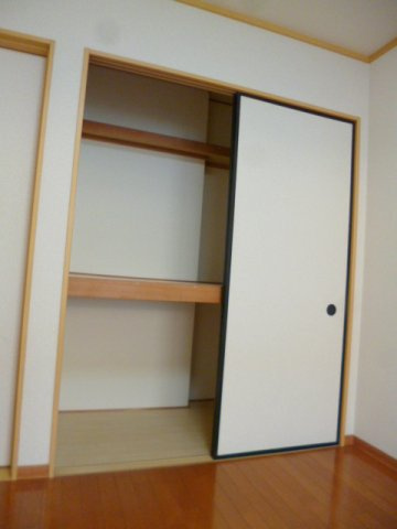 カーザイケガミの収納|※同建物別号室参考写真