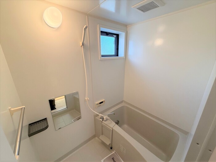 ボヌール里の浴室|お風呂で日々の疲れを落としましょう