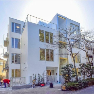【外観】 | 鉄筋コンクリート造のがっちりとした建物。