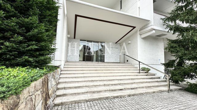 ＬＡＮＡＩ　ＧＲＡＣＥ　ＫＵＮＩＴＡＣＨＩ のエントランス