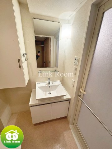 パークアクシス住吉の独立洗面台