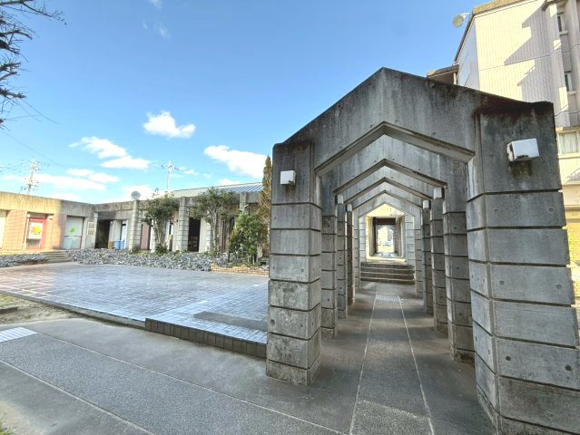 イーストガーデンバラ館の外観