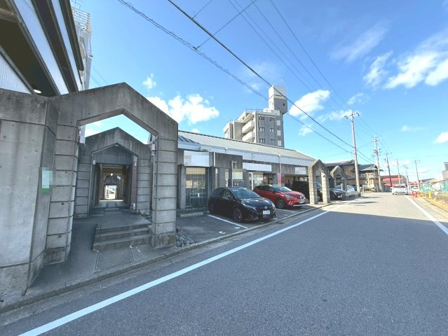 イーストガーデンバラ館の外観