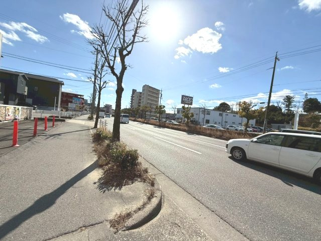 イーストガーデンバラ館の周辺