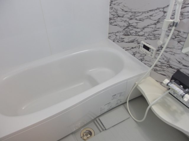 リバーハイツさらさの浴室